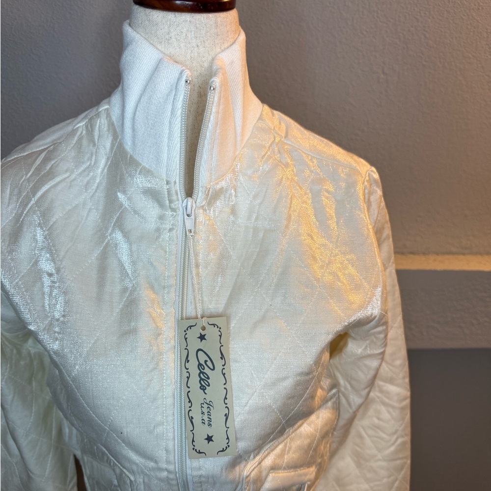 Cello Women's Cream Quilted Puffer Jacket vintage made in USA.